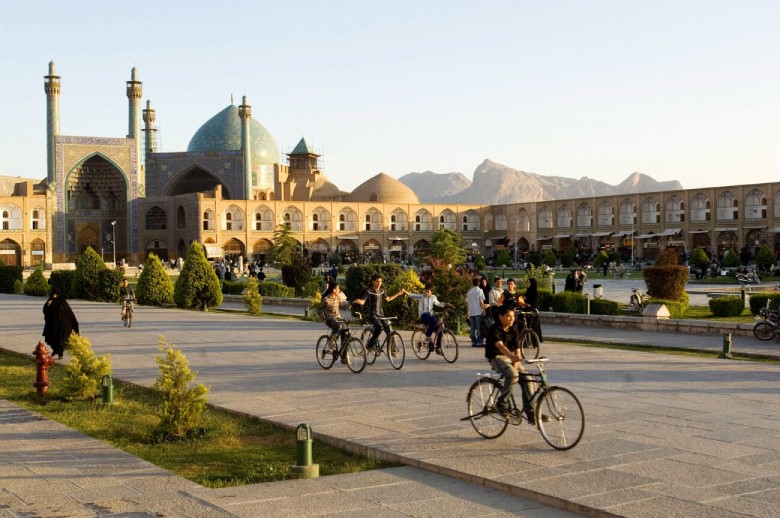 Visiting Iran with Kids: Is it Safe and Family-Friendly?