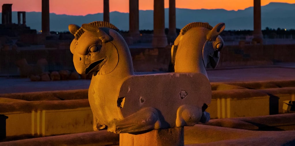Griffins, Persepolis Stone Griffin Protome Column Capital, ( Achaemenid Griffin ), Persepolis, Iran