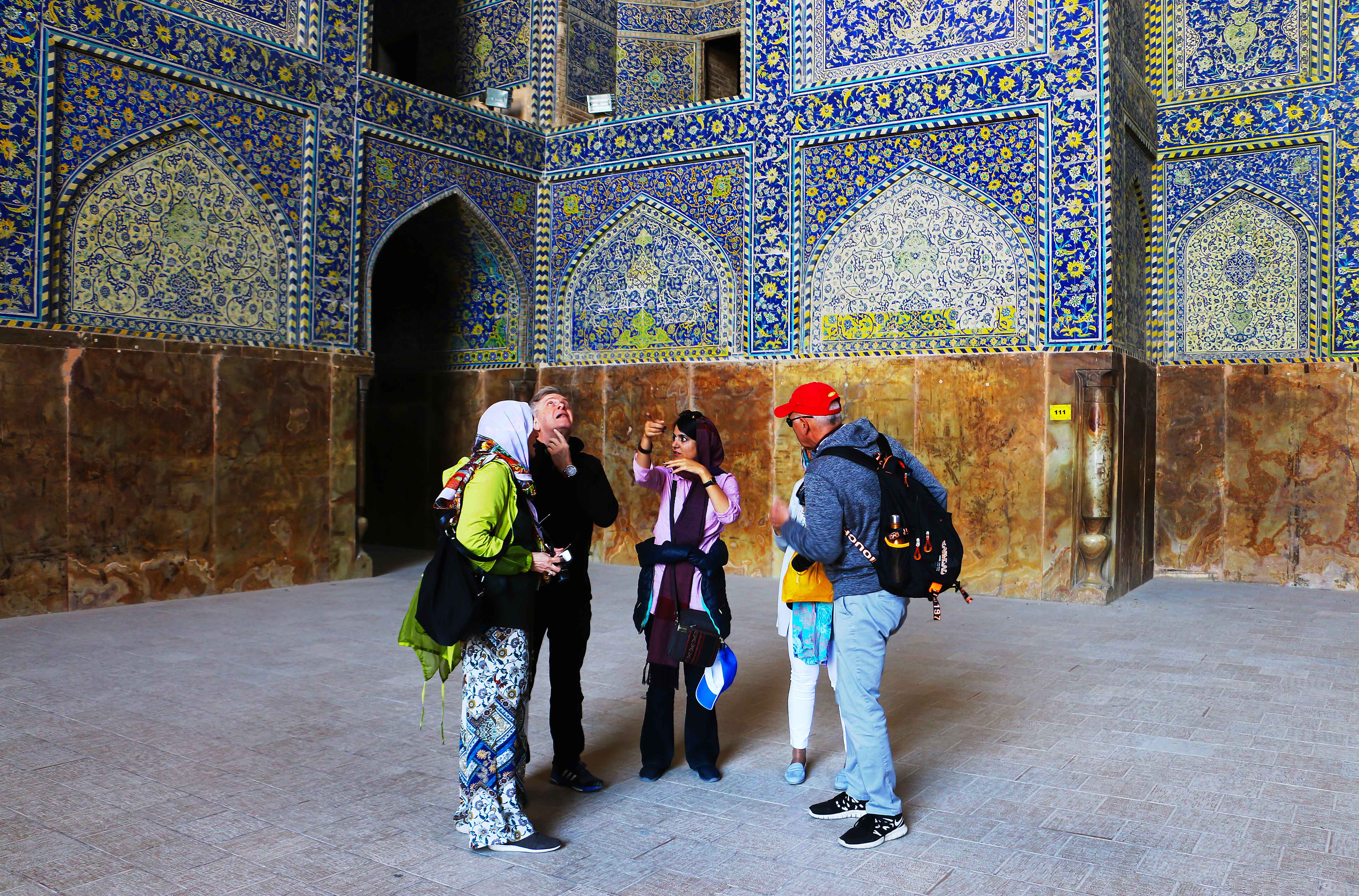 English in Iran: Language Barrier or Bridge?