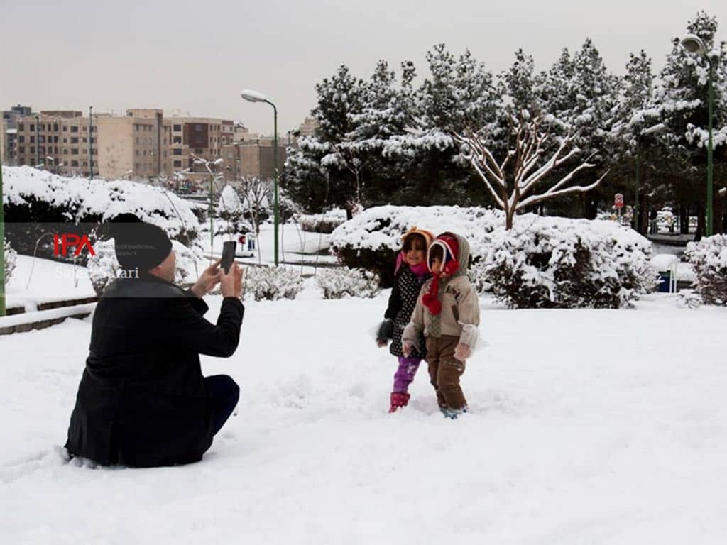 First Snow Of Winter Arrives In Tehran First Snow Of Winter Arrives In Tehran