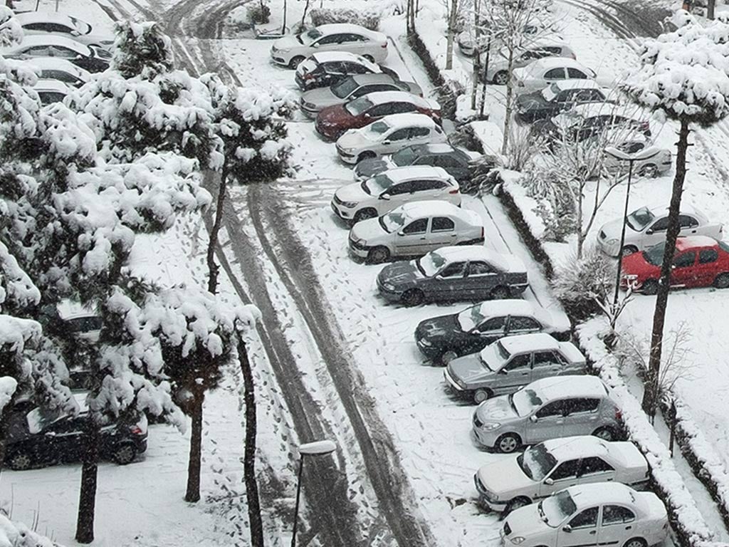 First Snow Of Winter Arrives In Tehran