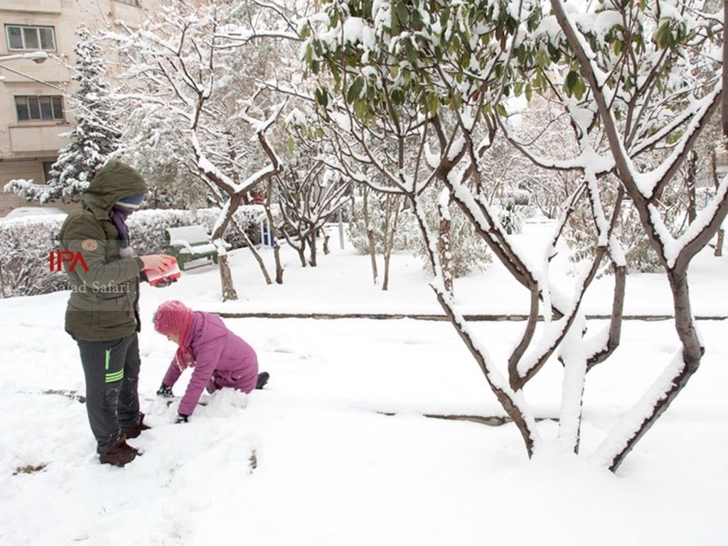 First Snow Of Winter Arrives In Tehran First Snow Of Winter Arrives In Tehran