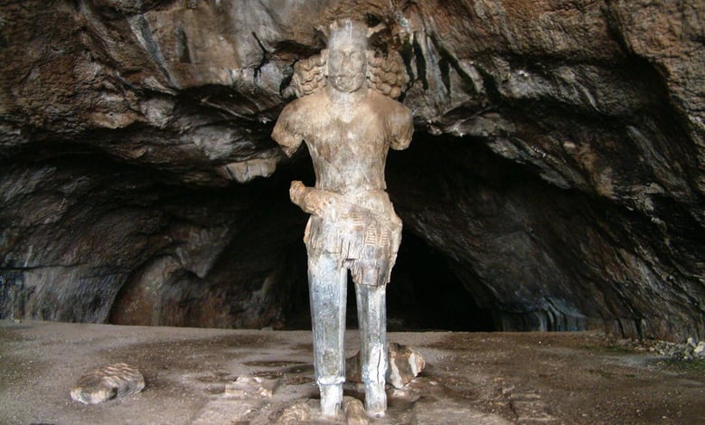 Colossal Statue Of Shapur I