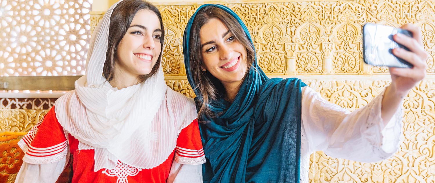 Is Iran Very Strict? A Comprehensive Look For Travelers 2 Dressing Appropriately In Iran Tips For Tourists