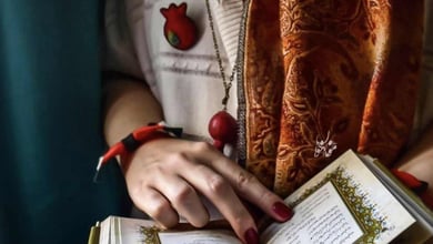 Persian Literature: A Comprehensive Guide 14 Persian Literature