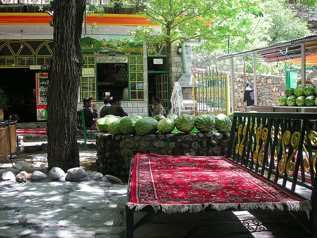A Restaurant In Darakeh A Restaurant In Darakeh
