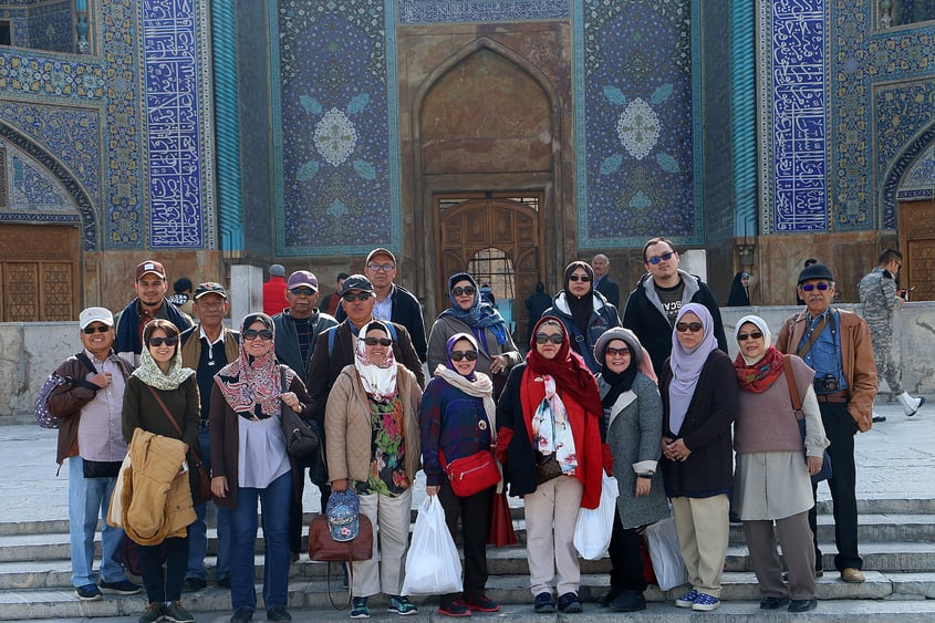 Discover Halal Iran: 9-Day Muslim Expedition