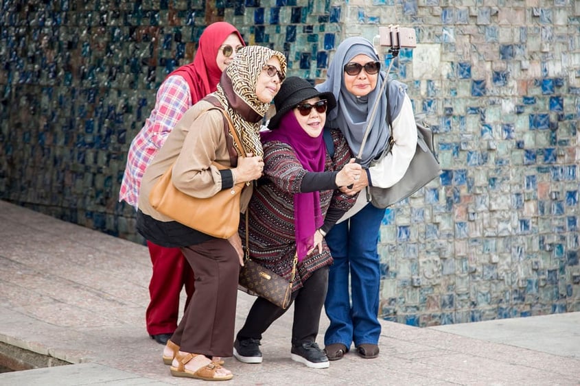 Embrace Iran's Beauty: 9-Day Muslim-Friendly Tour