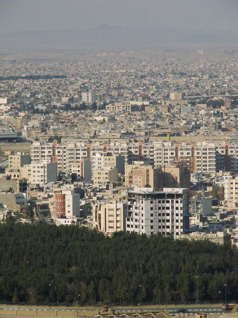 Qom Travel Guide Image