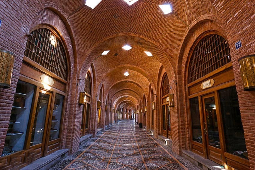 Qazvin Travel Guide Image