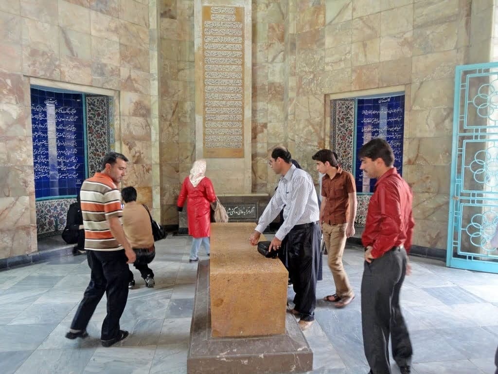 Tomb Of Saadi: A Poet&Apos;S Eternal Resting Place Tomb Of Saadi