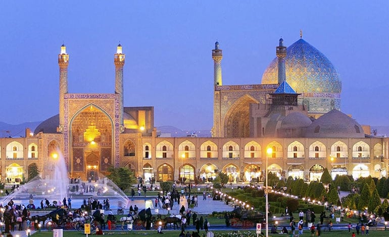 Shah Mosque: Isfahan's Architectural Masterpiece.