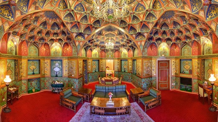 Book Isfahan Hotels