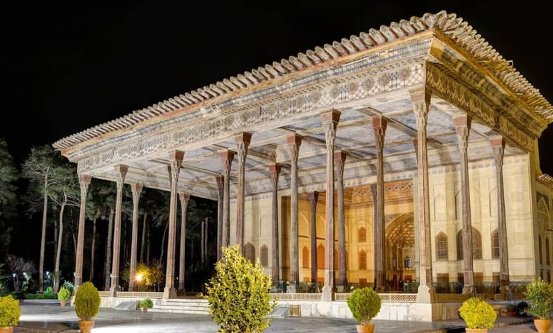 Chehel Sotoon Palace In Isfahan