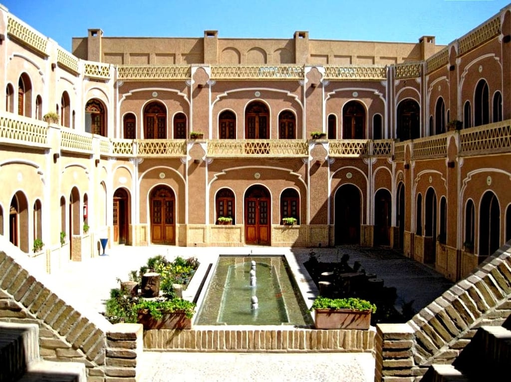 Lari House In Yazd: Architectural Gem In The Desert 2 Ivans Of Lari House Yazd Iran 1 - Lari House In Yazd: Architectural Gem In The Desert