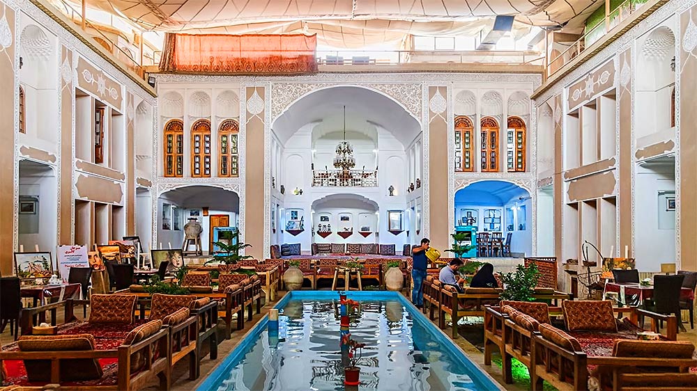 Top 5 Hotels in Yazd: Tradition & Comfort