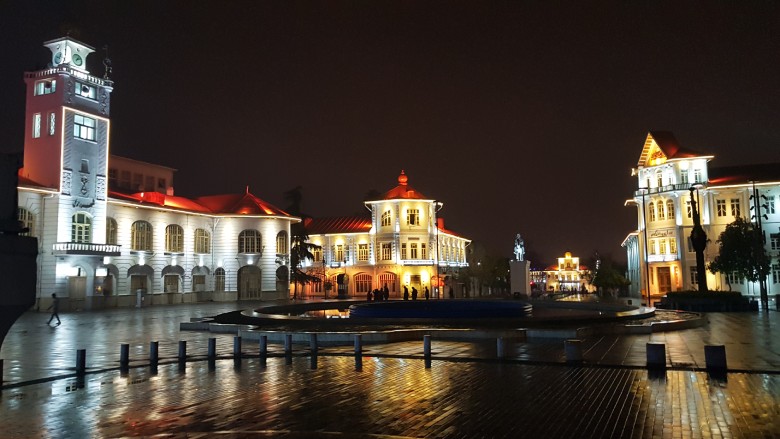 The Best Places To Photograph In Iran Municipality Square Of Rasht