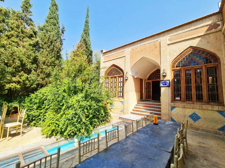Yazd Hotels: 5 And 4-Star Luxury Accommodations Moshir Al-Mamalek Garden Hotel
