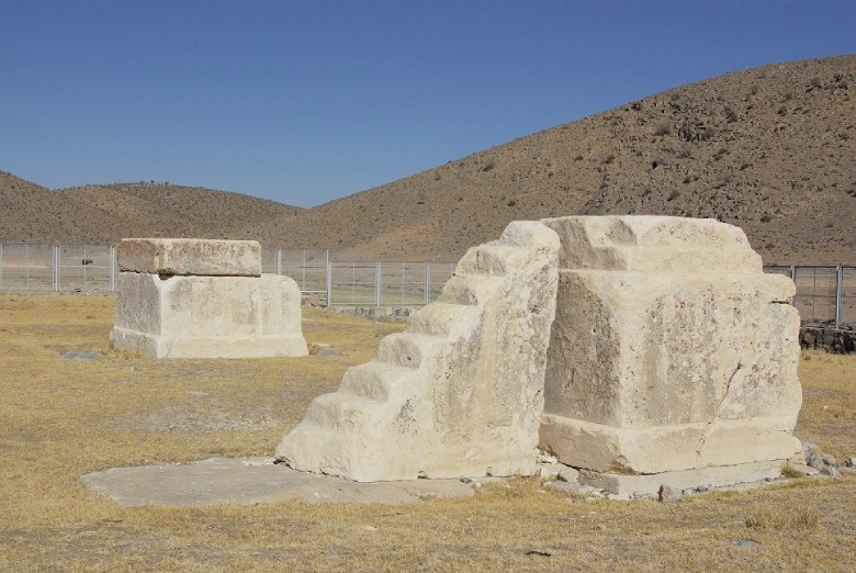 Tomb Of Cyrus The Great: Achaemenid Empire Founder Tomb Of Cyrus The Great: Achaemenid Empire Founder