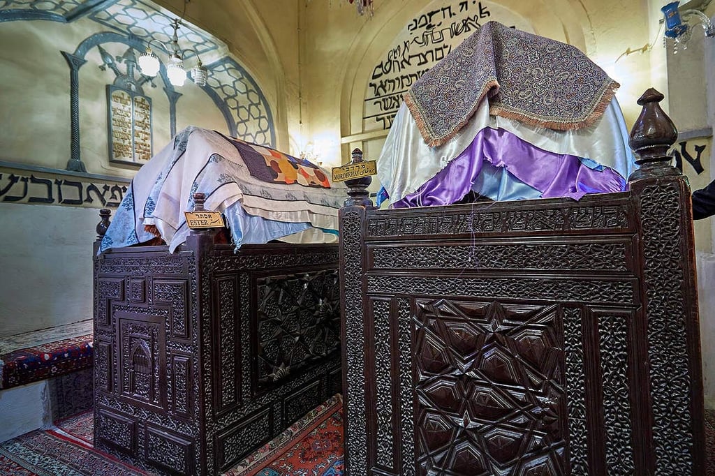 Tomb Of Esther And Mordechai Tomb Of Esther And Mordechai