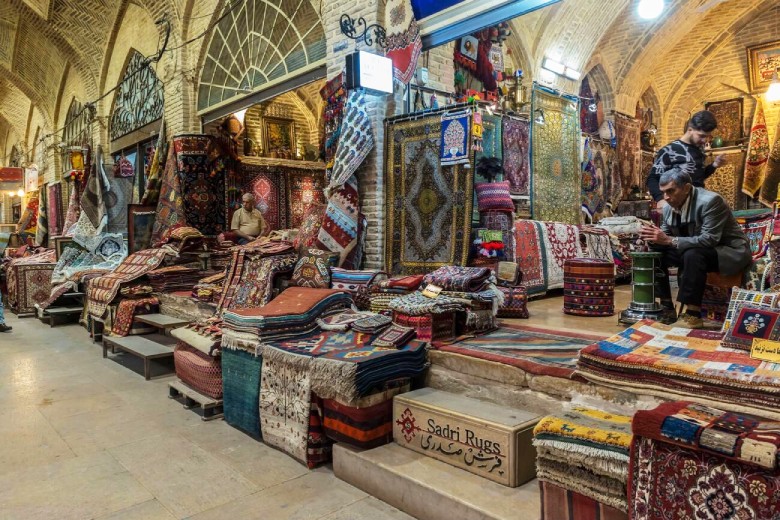 Travel Guide To Shiraz: 6 Important Tips You Shouldn'T Forget 11 Spring And Nowruz In Shiraz