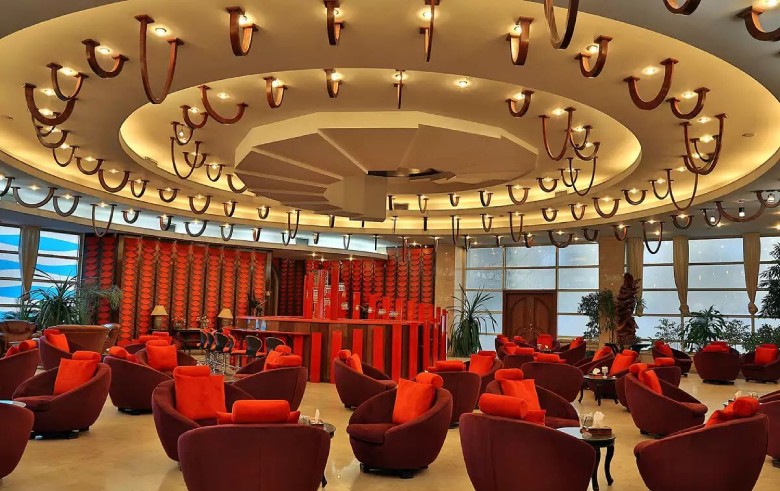 Ferdowsi International Grand Hotel Atmosphere