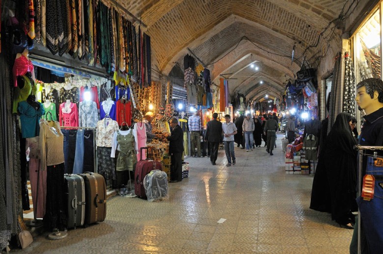 Visiting the Covered Bazaar of Zanjan