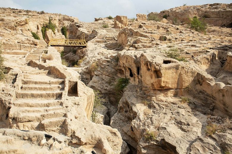 Siraf Cemetery In Bushehr: Ancient Iranian Heritage 5 Siraf Graveyard Of Bushehr