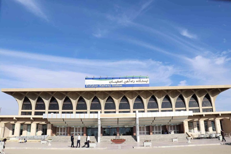 Isfahan Train Station: Everything You Need To Know 2 Isfahan Railway Station