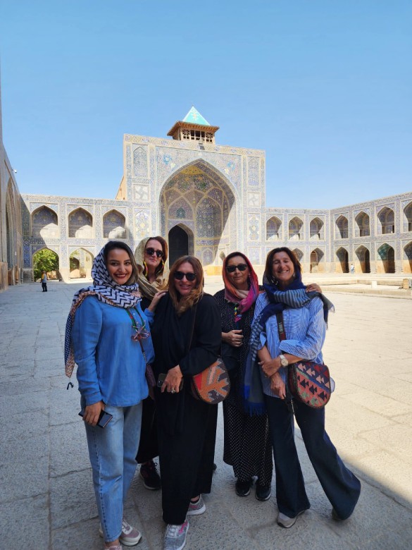 Best Small Group Tours In Iran: Top Tour Companies 7 Iran Cultural Tours