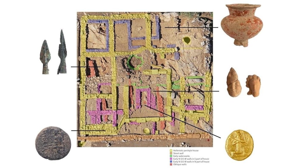 Pot Filled With Ancient Persian Gold Coins Discovered In Turkey 3 Persian Gold Coins Discovered In Turkey