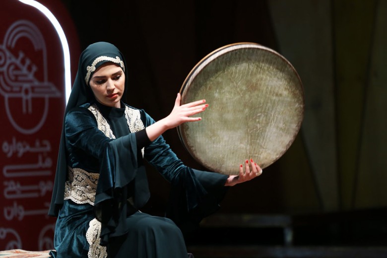 Music And Dance In Iran: A Journey Through Culture And Heritage 3 Daf ()