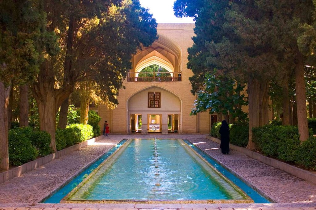 Persian Gardens: Discover 9 Iranian Gardens Listed By Unesco 10 Fin Garden: An Oasis In Kashan