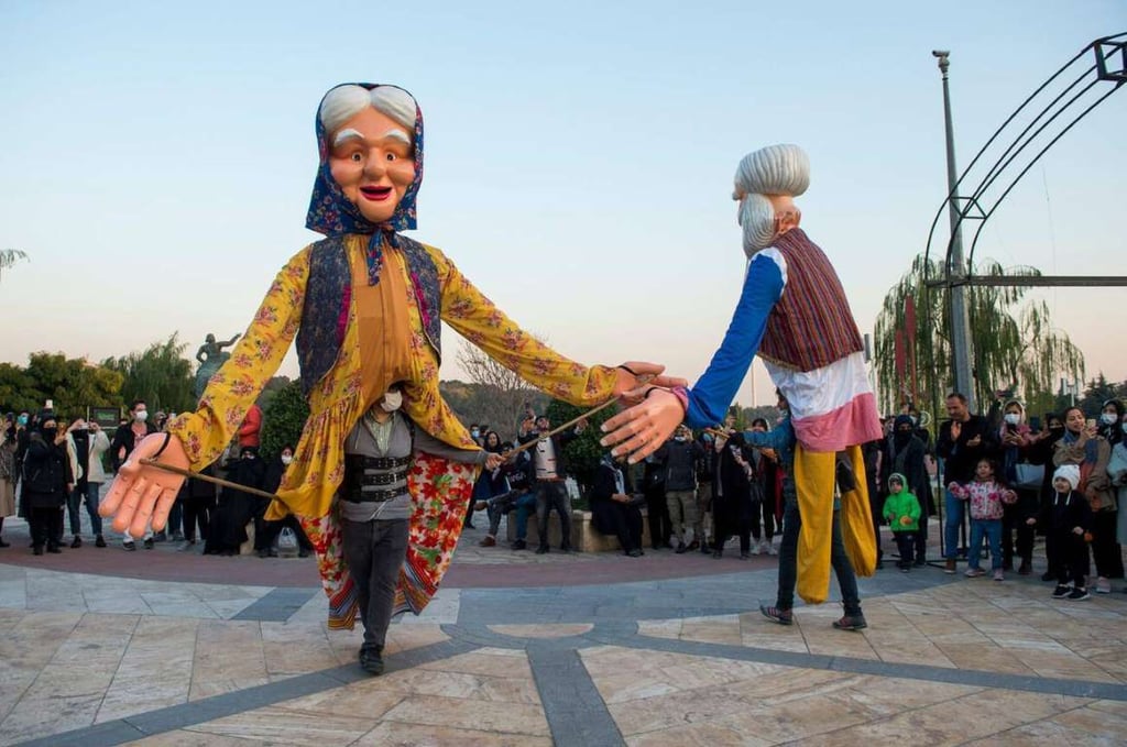 The Pomegranate In Iran: A Symbol Of Life, Faith, And Art 20 Pomegranate Festival To Celebrate The Harvest Season In Iran