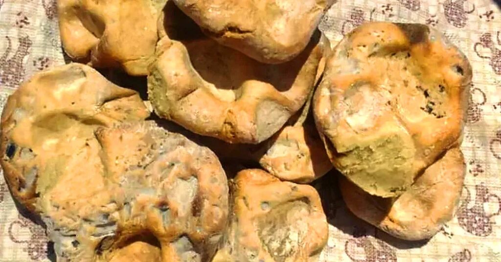 18 Popular Types Of Iranian Bread You Must Try 13 Smoky And Crispy Kornun Bread From Kerman, Baked In Circular Ovens With Wood And Stones, Enjoyed With Local Stews Or Olive Oil.