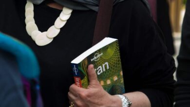Best Iran Travel Guide Books For An Enhanced Journey