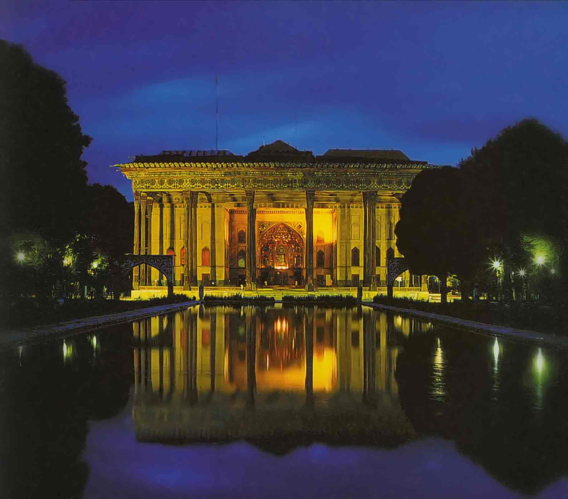 Chehel Sotoun Garden, Isfahan, Iran