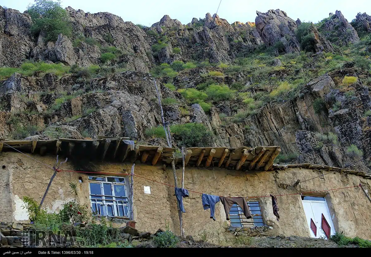 Hoyeh village