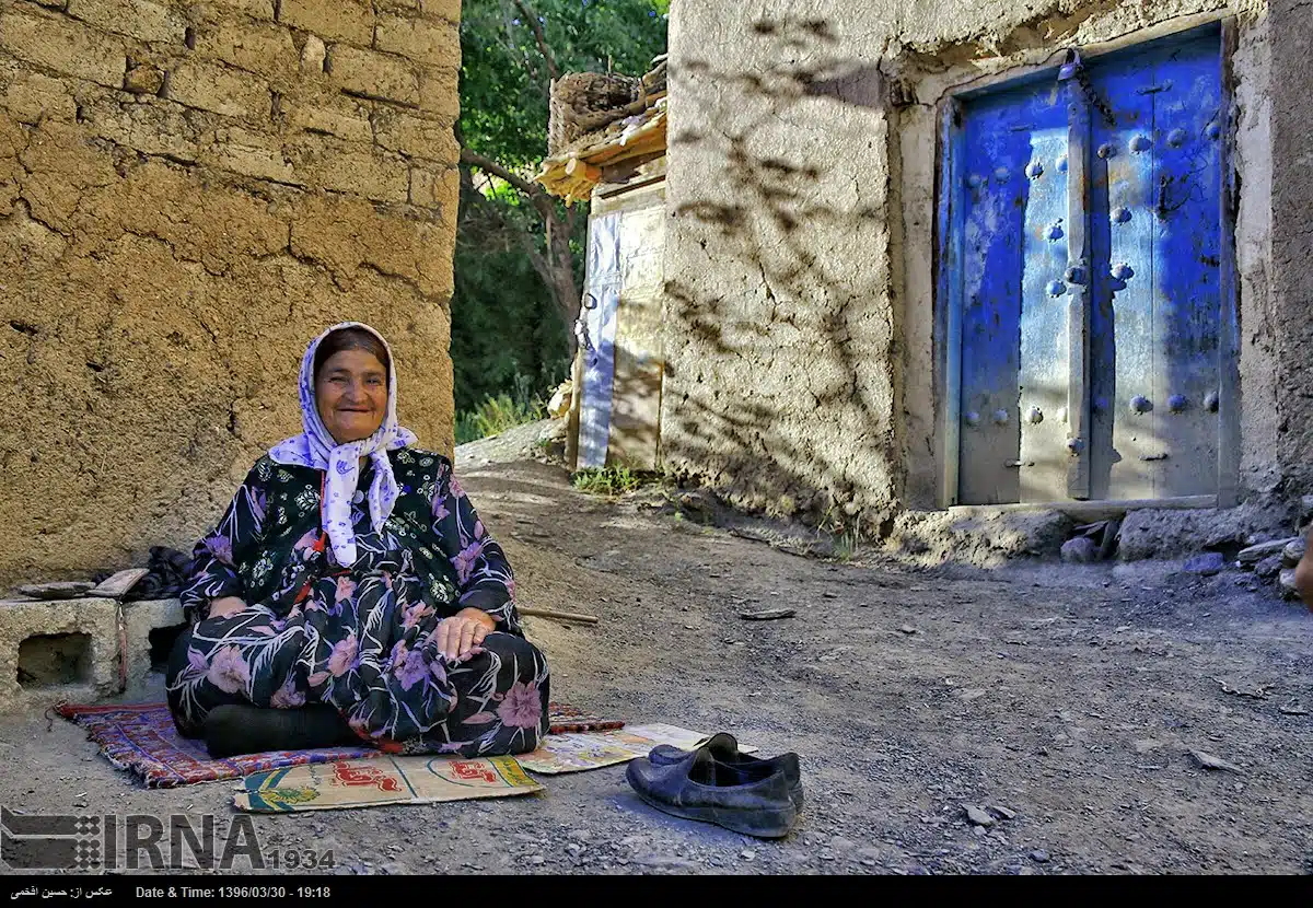 Hoyeh village