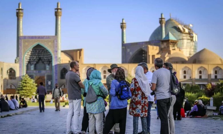 Your Iran Travel Style: Solo Or Group Tours? 1 Small Group Tours Iran
