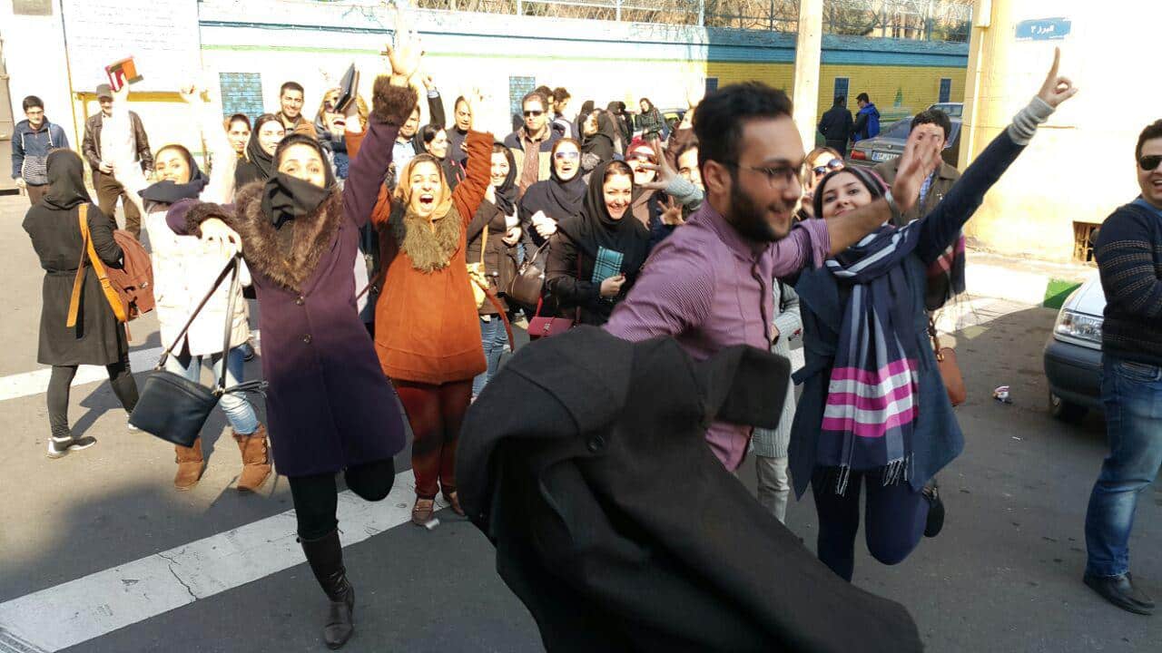 Thousands Of Iranian Students Take The Final Exams To Become Licensed Tour Guide Thousands Of Iranian Students Take The Final Exams To Become Licensed Tour Guide