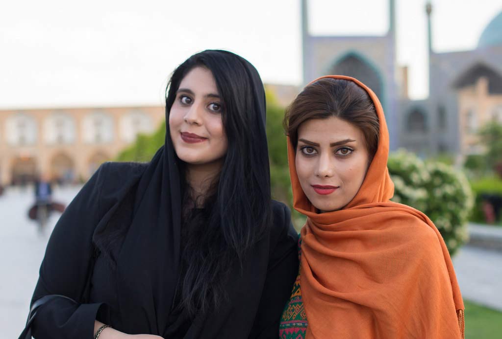 What To Wear When Visiting Iran – Dress Code In Iran