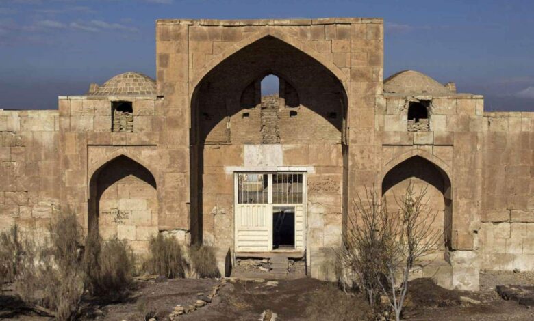 Qasr-E Bahram Caravanserai: A Great Destination For A Desert Trip 1 Feature
