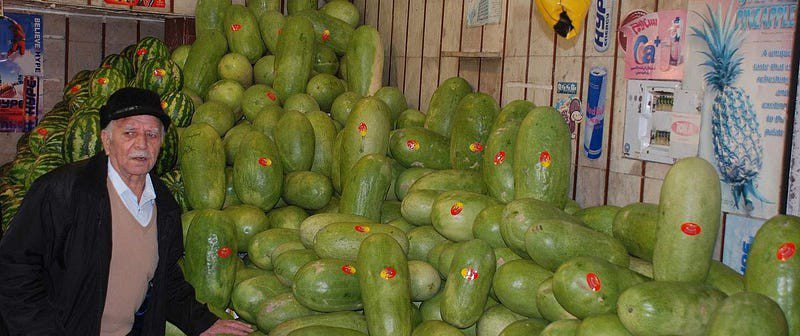 Iran Gets Ready To Celebrate Yalda Night Iran Gets Ready To Celebrate Yalda Night