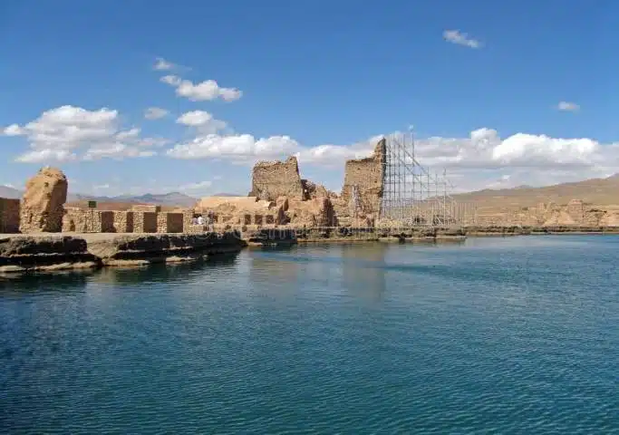 Top Iran Tourist Destinations Top Iran Tourist Destinations