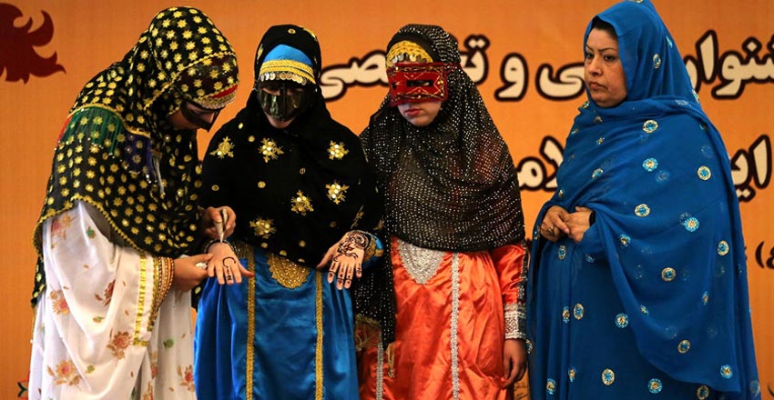 Traditional Persian Clothing: From Historical Attire To Modern Adaptations 15 Hormozgan Traditional Clothing