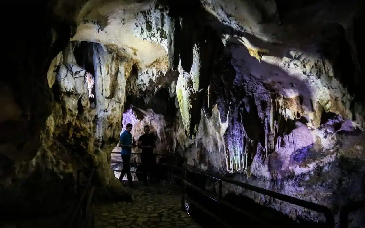 Quri Qale Cave