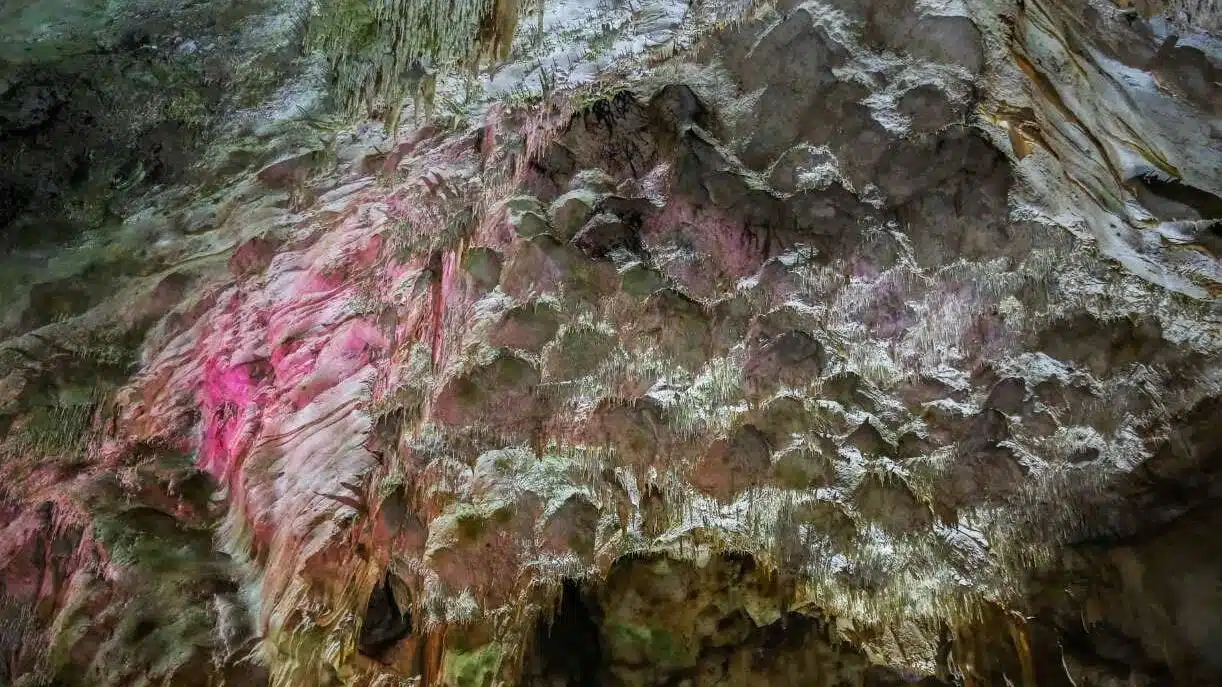 Quri Qaleh Cave