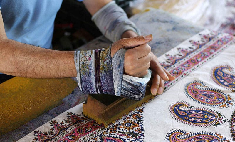 +10 Authentic Souvenirs From Isfahan Image