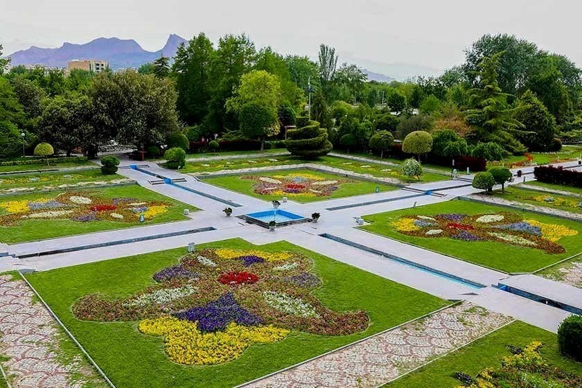Tehran Travel Guide Park-E Laleh (Laleh Park)
